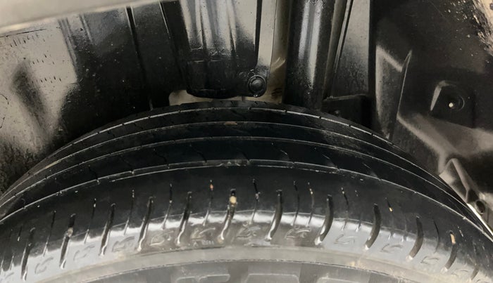2021 Maruti Vitara Brezza LXI, Petrol, Manual, 33,530 km, Left Rear Tyre Tread