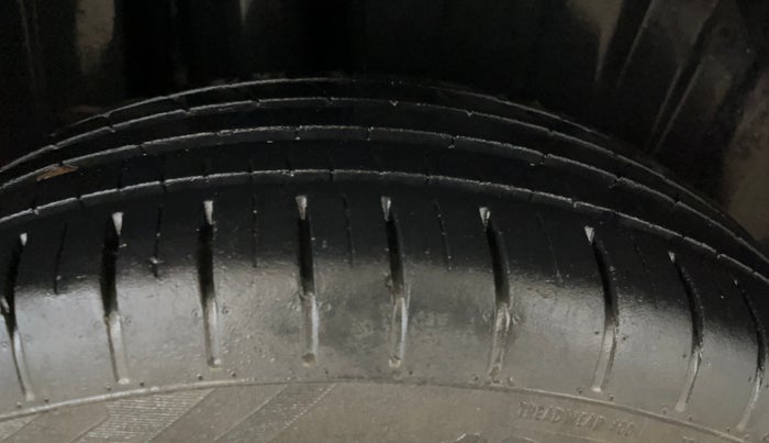 2023 Maruti Baleno DELTA CNG 1.2L, CNG, Manual, 26,514 km, Right Rear Tyre Tread