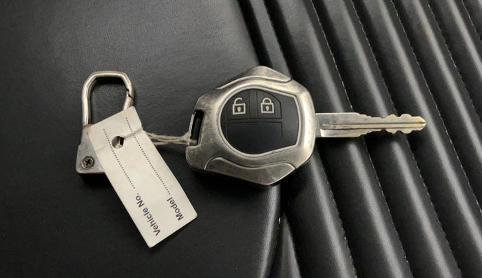 2023 Maruti Baleno DELTA CNG 1.2L, CNG, Manual, 26,514 km, Key Close Up