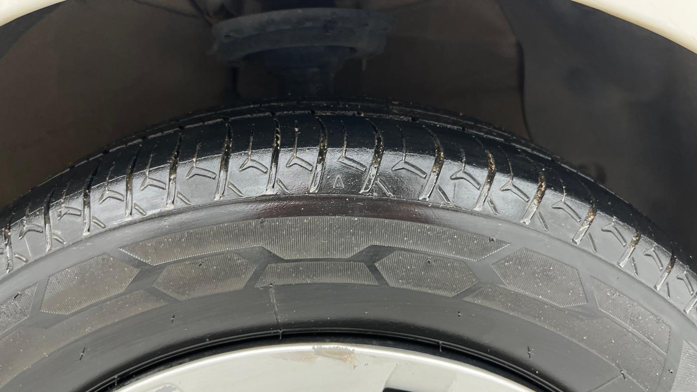2015 Hyundai Xcent S 1.2, Petrol, Manual, 89,441 km, Right Front Tyre Tread