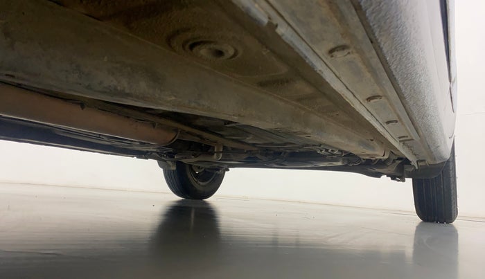 2017 Maruti Dzire VXI, Petrol, Manual, 66,543 km, Right Side Underbody