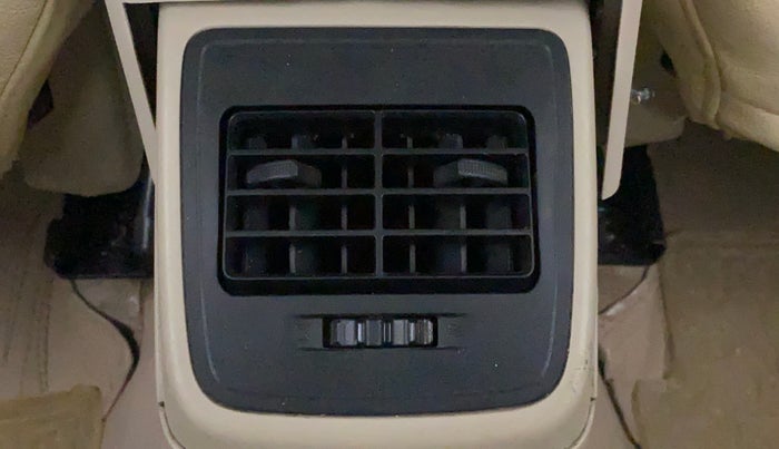 2017 Maruti Dzire VXI, Petrol, Manual, 66,543 km, Rear AC Vents