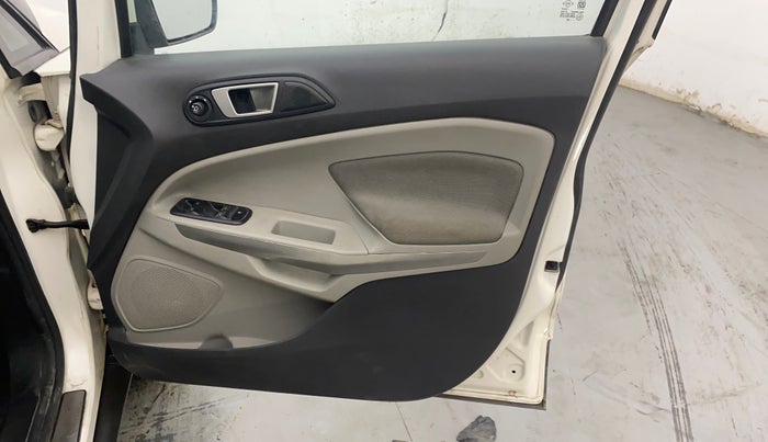 2015 Ford Ecosport TITANIUM 1.5L PETROL, Petrol, Manual, 98,358 km, Driver Side Door Panels Control