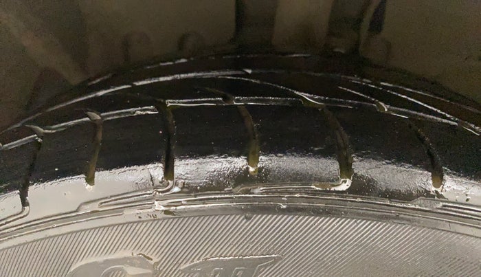 2015 Ford Ecosport TITANIUM 1.5L PETROL, Petrol, Manual, 98,358 km, Left Front Tyre Tread