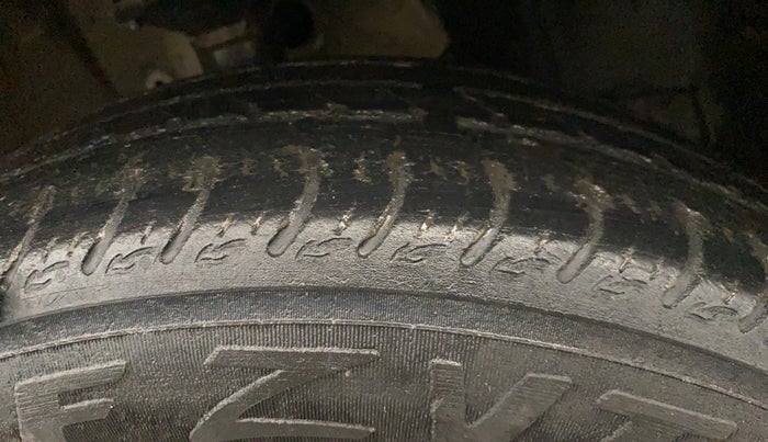 2023 Maruti New Wagon-R VXI 1.0, Petrol, Manual, 37,857 km, Right Front Tyre Tread