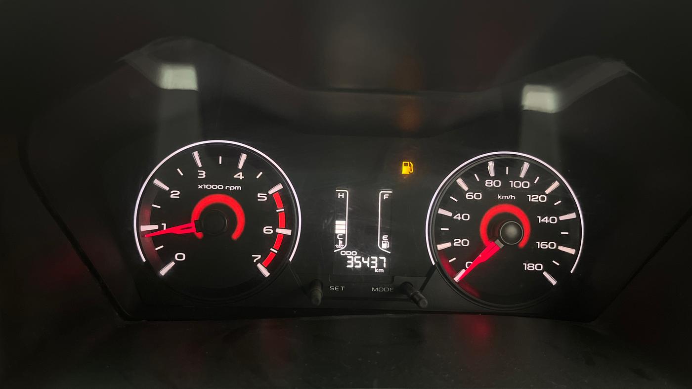 2016 Mahindra Kuv100 K6 6 STR, Petrol, Manual, 35,376 km, Odometer Image