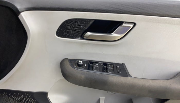 2020 Tata ALTROZ XZ DIESEL, Diesel, Manual, 1,08,010 km, Driver Side Door Panels Control