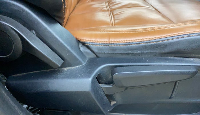 2020 Tata ALTROZ XZ DIESEL, Diesel, Manual, 1,08,010 km, Driver Side Adjustment Panel