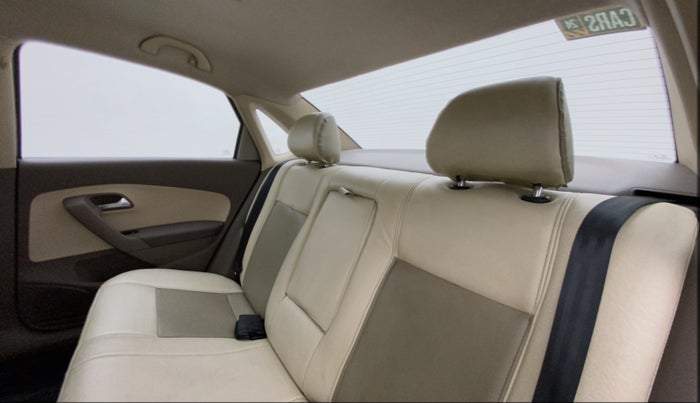 2012 Skoda Rapid AMBITION 1.6 MPI MT PLUS, Petrol, Manual, 90,393 km, Right Side Rear Door Cabin
