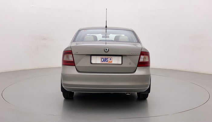 2012 Skoda Rapid AMBITION 1.6 MPI MT PLUS, Petrol, Manual, 90,393 km, Back/Rear
