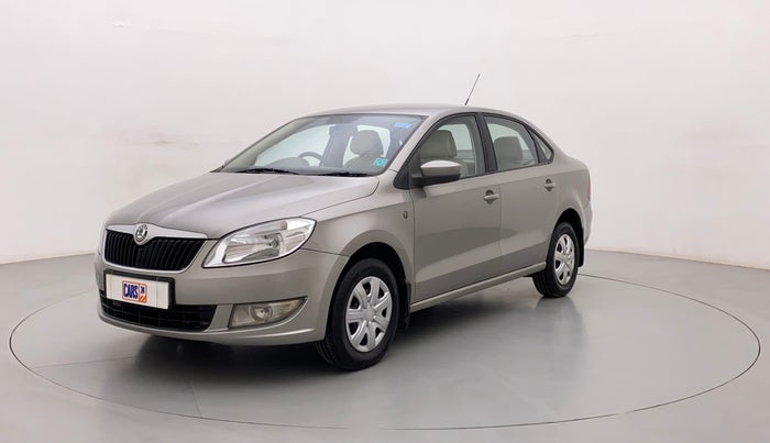 2012 Skoda Rapid AMBITION 1.6 MPI MT PLUS, Petrol, Manual, 90,393 km, Left Front Diagonal