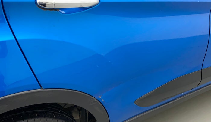 2018 Tata NEXON XM PETROL, Petrol, Manual, 1,01,823 km, Right rear door - Slightly dented