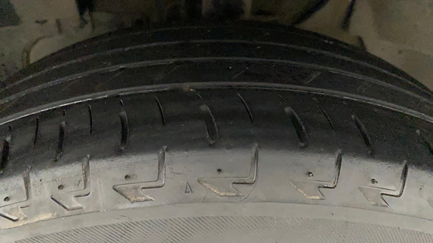 2018 Tata NEXON XM PETROL, Petrol, Manual, 1,01,823 km, Left Front Tyre Tread