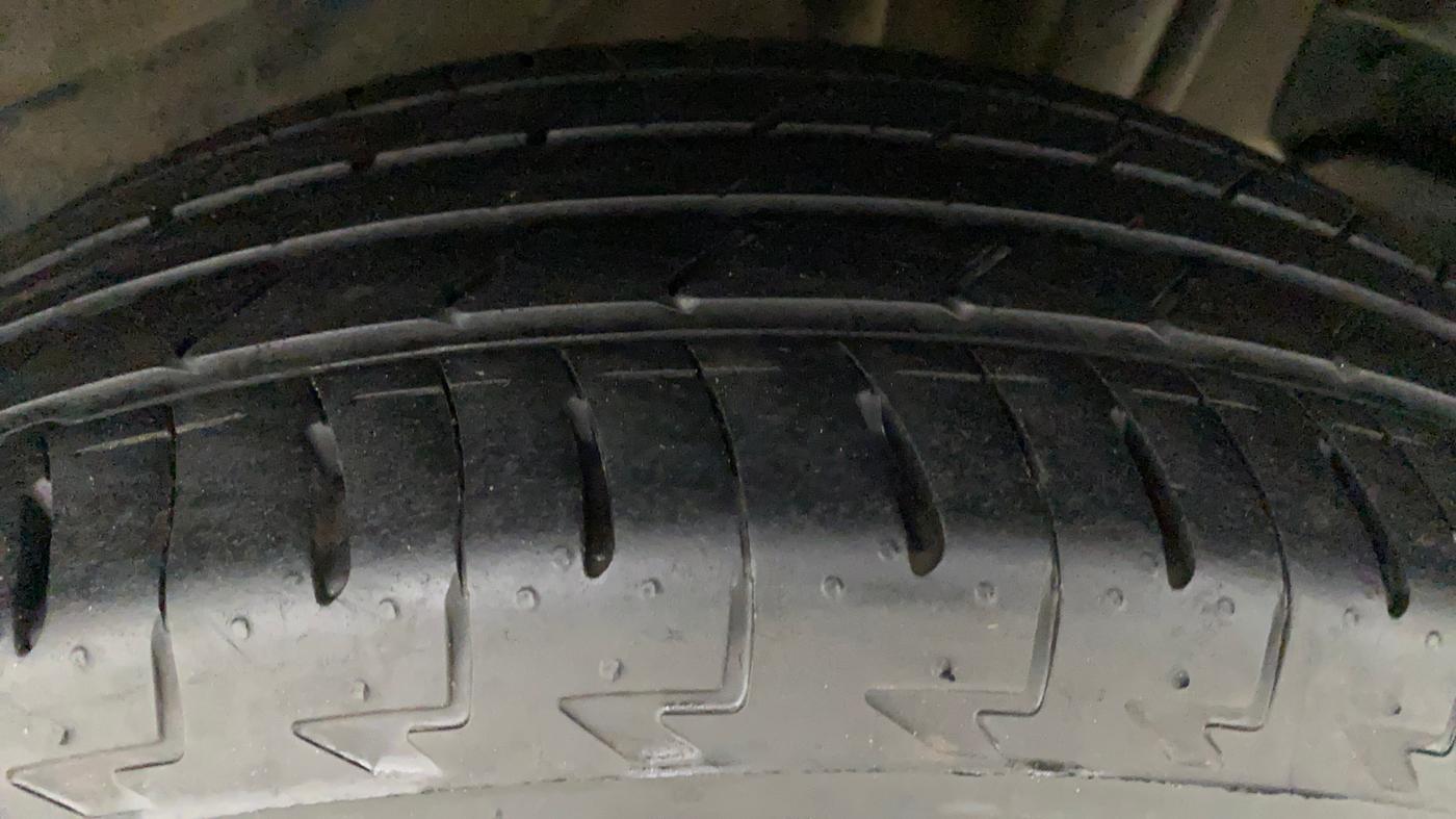 2018 Tata NEXON XM PETROL, Petrol, Manual, 1,01,823 km, Left Rear Tyre Tread