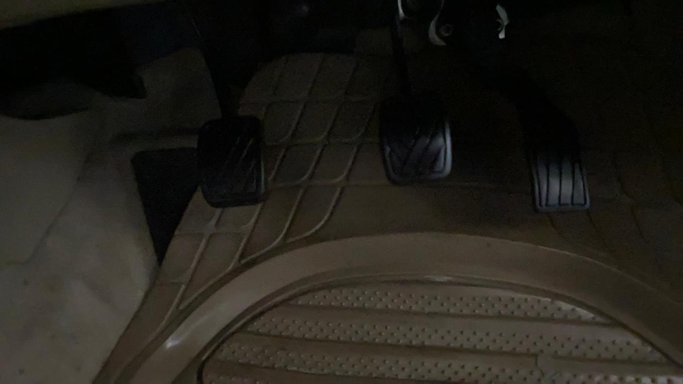 2018 Maruti Ciaz DELTA 1.5 SHVS MT PETROL, Petrol, Manual, 39,867 km, Pedals
