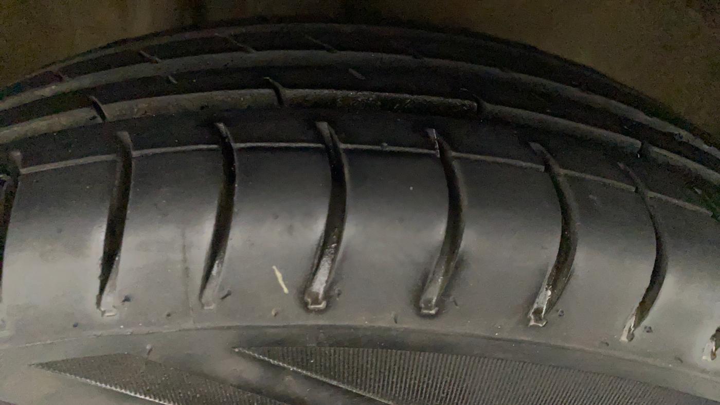 2013 Maruti Alto 800 LXI CNG, CNG, Manual, 98,803 km, Right Front Tyre Tread