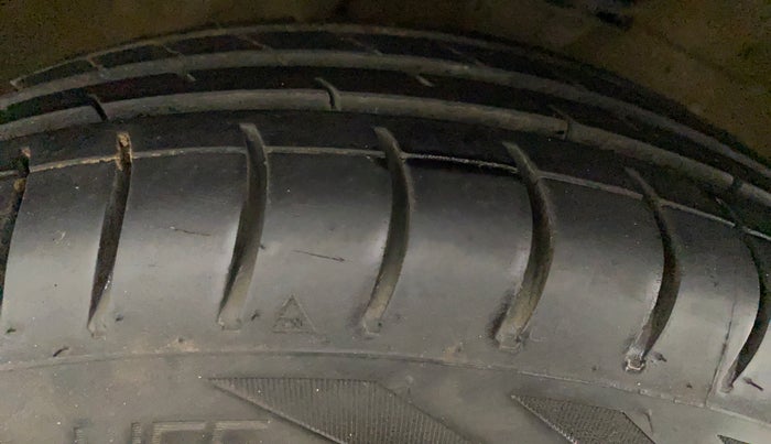 2013 Maruti Alto 800 LXI CNG, CNG, Manual, 98,803 km, Right Rear Tyre Tread