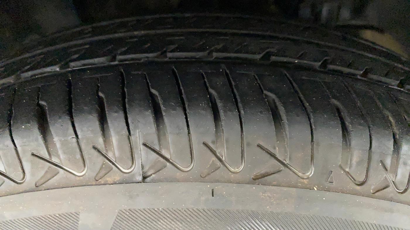 2018 Tata Tiago XT 1.2 REVOTRON, Petrol, Manual, 29,656 km, Right Front Tyre Tread