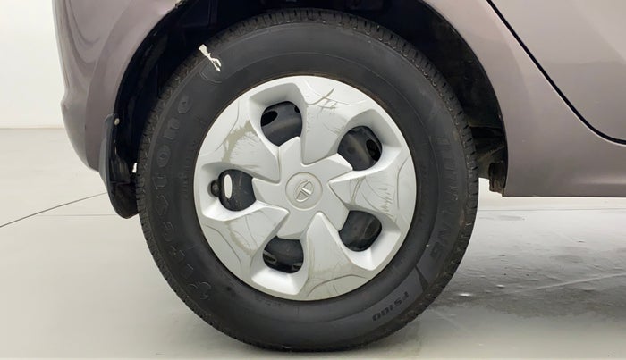 2018 Tata Tiago XT 1.2 REVOTRON, Petrol, Manual, 29,656 km, Right Rear Wheel