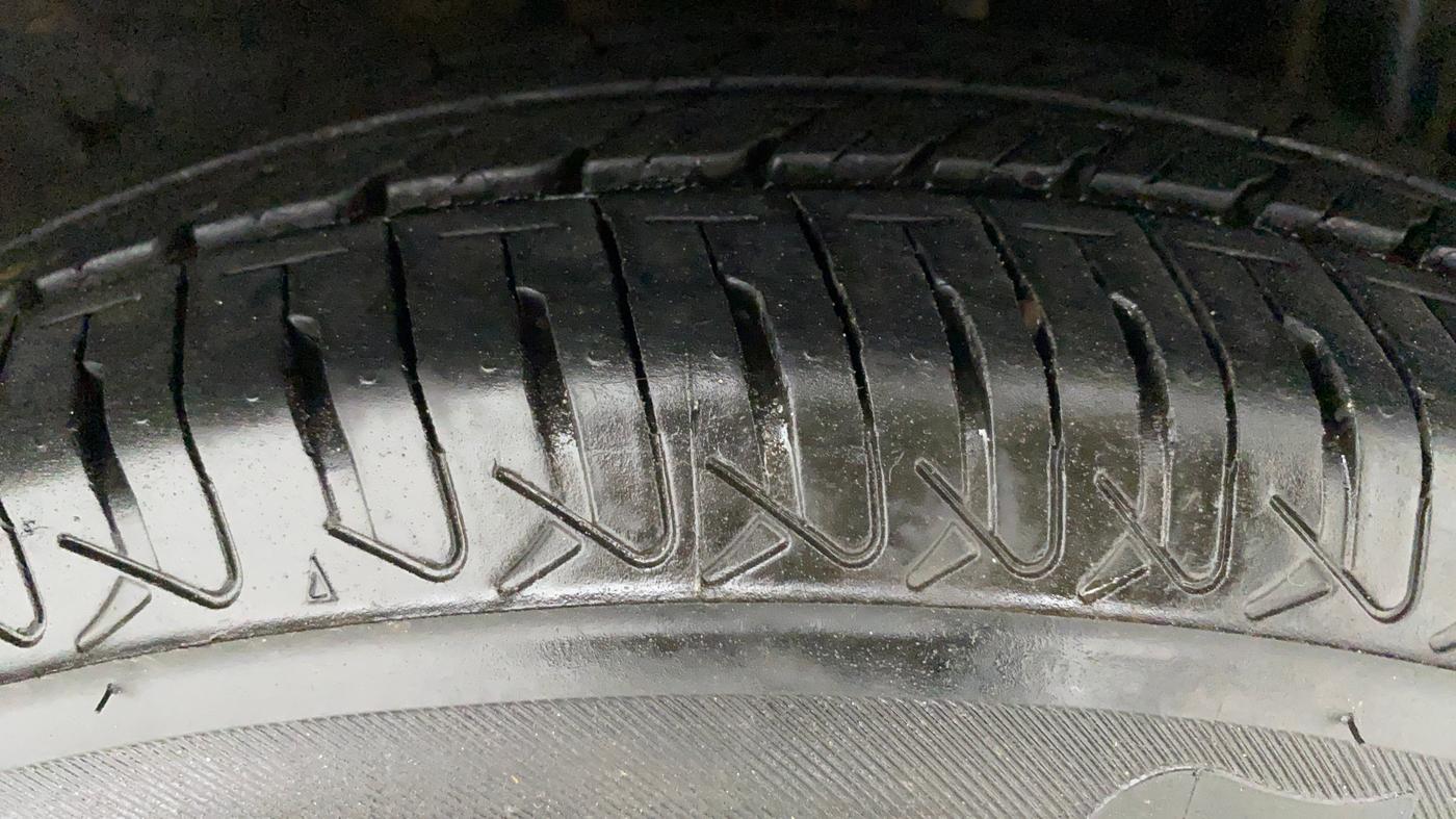 2018 Tata Tiago XT 1.2 REVOTRON, Petrol, Manual, 29,656 km, Left Rear Tyre Tread
