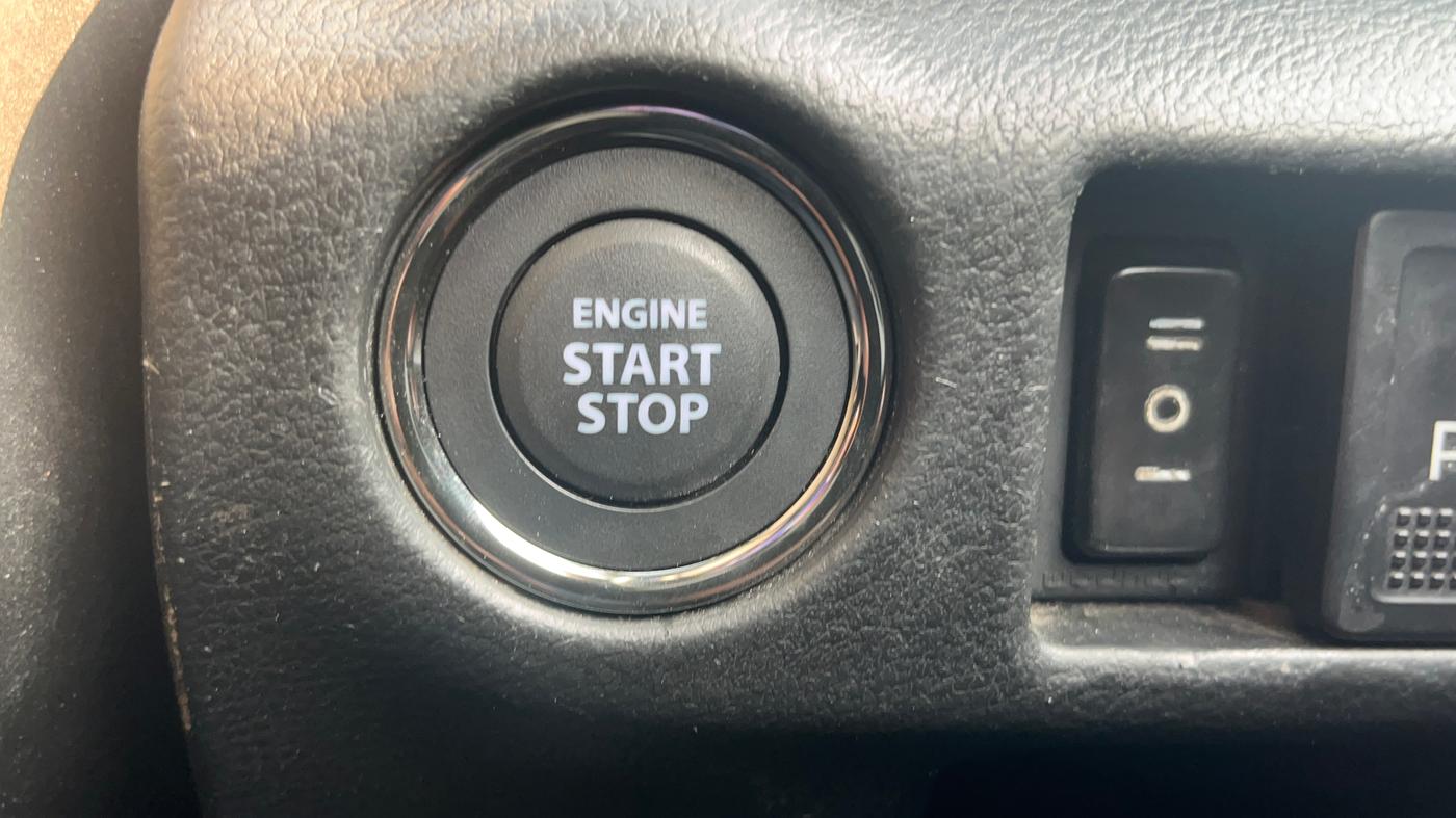 2015 Maruti S Cross ALPHA 1.6, Diesel, Manual, 1,46,616 km, Keyless Start/ Stop Button