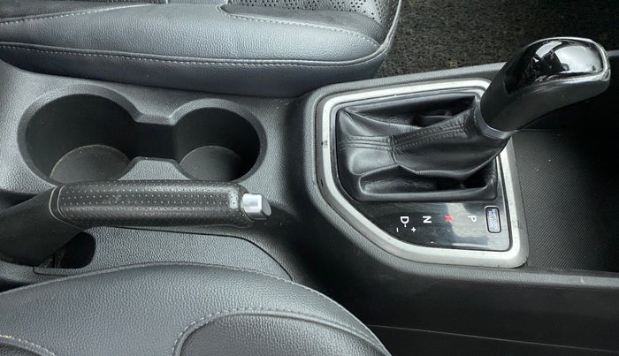 2016 Hyundai Creta SX PLUS AT 1.6 DIESEL, Diesel, Automatic, 1,02,096 km, Gear Lever
