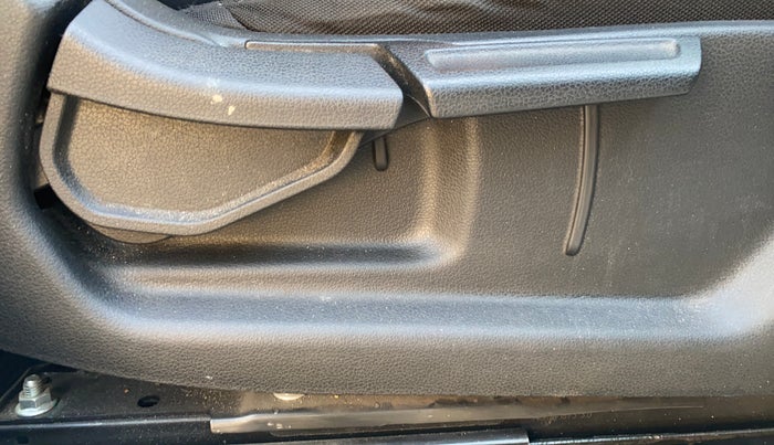 2019 Hyundai VENUE SX PLUS 1.0 TURBO DCT, Petrol, Automatic, 78,033 km, Driver Side Adjustment Panel