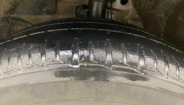 2015 Honda Amaze 1.2L I-VTEC S, Petrol, Manual, 88,931 km, Left Front Tyre Tread