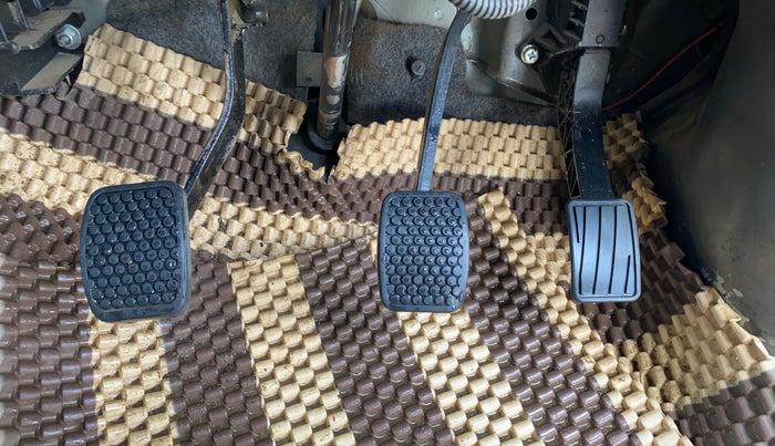 2022 Maruti Eeco 5 STR AC CNG (O), CNG, Manual, 27,733 km, Pedals