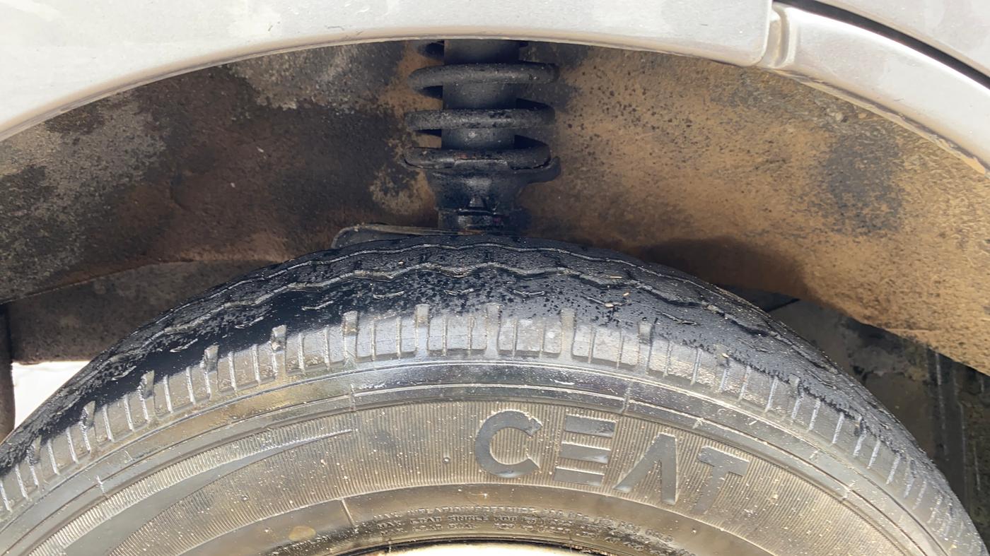 2022 Maruti Eeco 5 STR AC CNG (O), CNG, Manual, 27,733 km, Left Front Tyre Tread