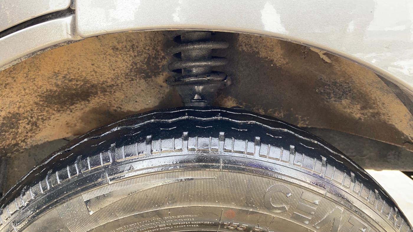 2022 Maruti Eeco 5 STR AC CNG (O), CNG, Manual, 27,733 km, Right Front Tyre Tread