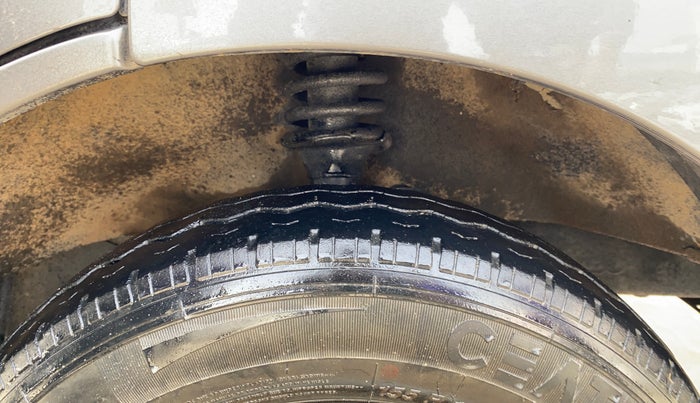 2022 Maruti Eeco 5 STR AC CNG (O), CNG, Manual, 27,733 km, Right Front Tyre Tread