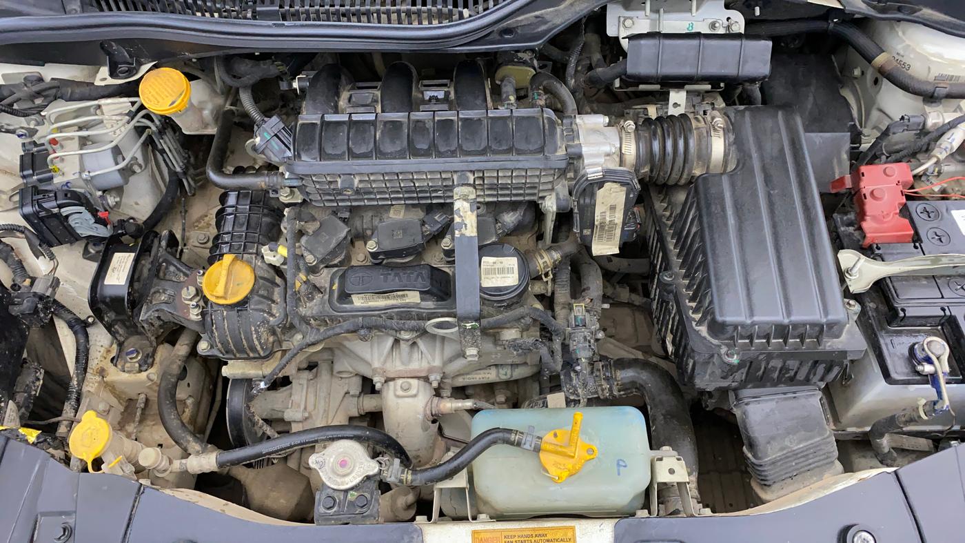 2023 Tata ALTROZ XM PLUS CNG, CNG, Manual, 84,039 km, Engine View