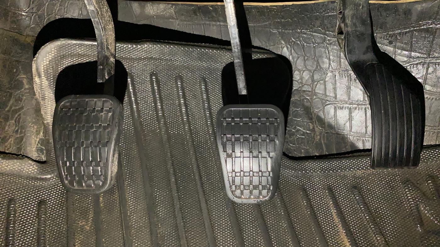 2023 Tata ALTROZ XM PLUS CNG, CNG, Manual, 84,039 km, Pedals