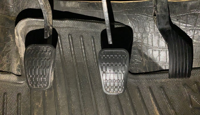 2023 Tata ALTROZ XM PLUS CNG, CNG, Manual, 83,684 km, Pedals