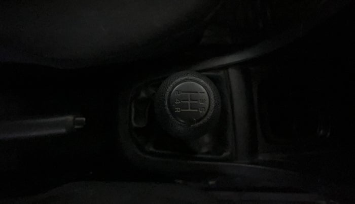 2017 Maruti Swift LXI (O), Petrol, Manual, 29,602 km, Gear Lever