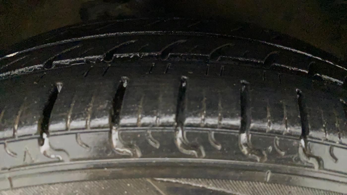 2018 Maruti Celerio ZXI, Petrol, Manual, 75,434 km, Right Front Tyre Tread
