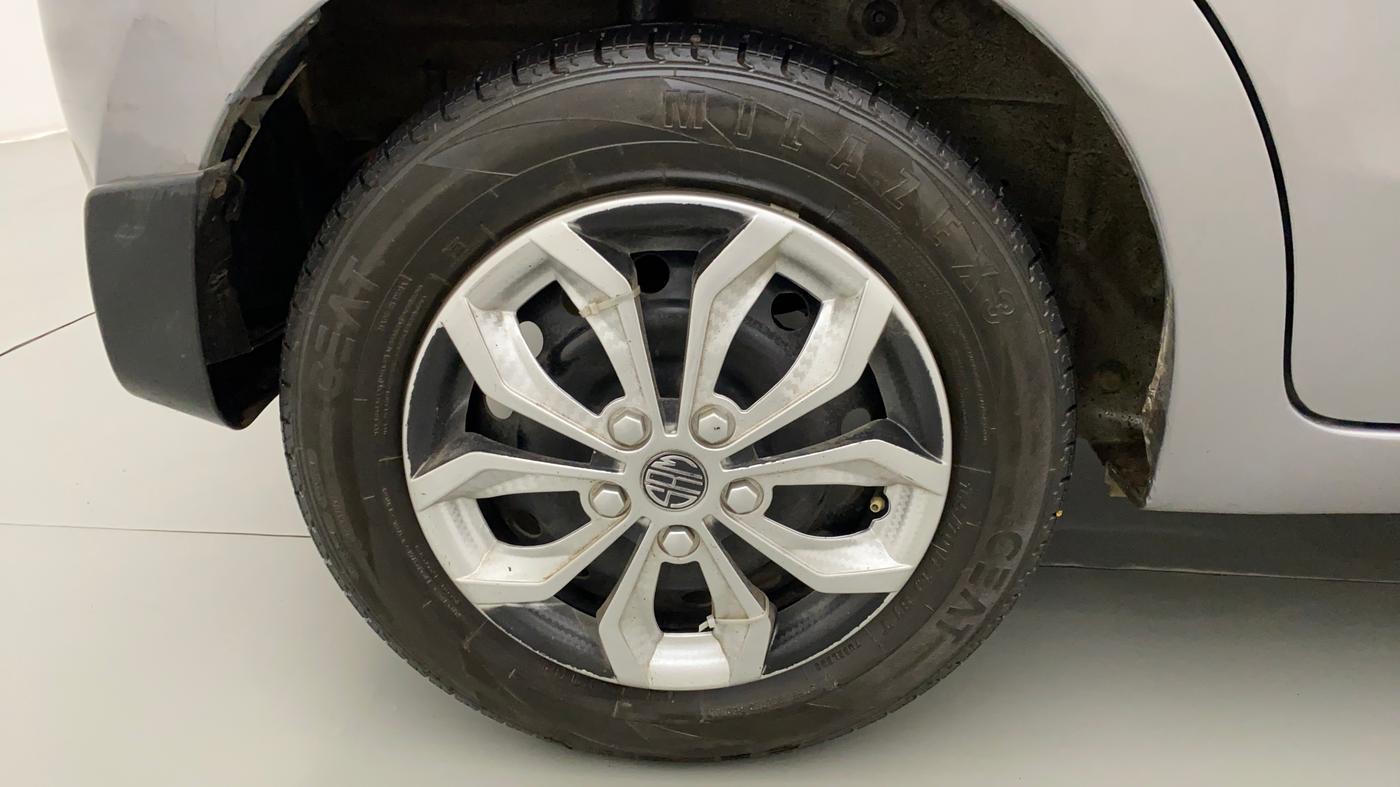 2018 Maruti Celerio ZXI, Petrol, Manual, 75,434 km, Right Rear Wheel