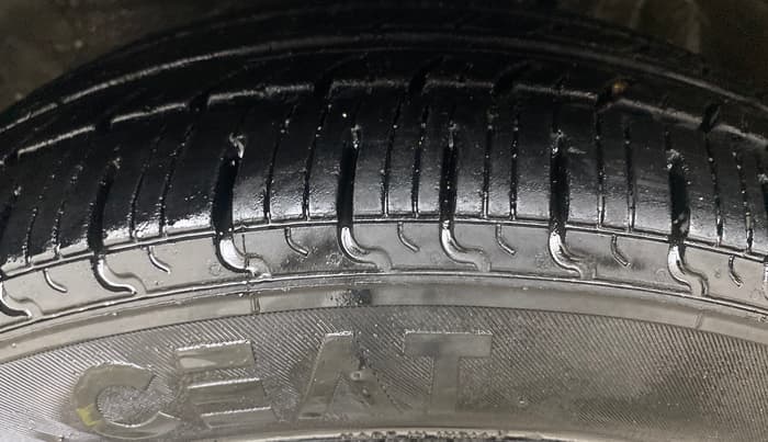 2015 Maruti Celerio VXI AMT, Petrol, Automatic, 65,940 km, Left Front Tyre Tread