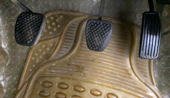 2012 Honda Brio S MT, Petrol, Manual, 76,547 km, Pedals