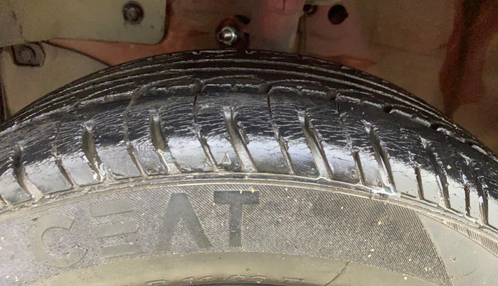 2012 Honda Brio S MT, Petrol, Manual, 76,547 km, Left Front Tyre Tread