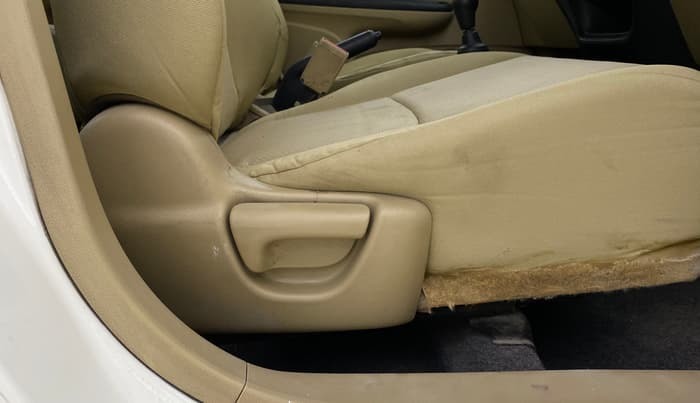 2016 Honda Amaze 1.2L I-VTEC E, Petrol, Manual, 62,771 km, Driver Side Adjustment Panel