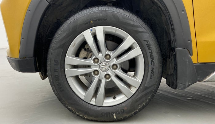2017 Maruti Vitara Brezza ZDI PLUS DUAL TONE, Diesel, Manual, 38,251 km, Left Front Wheel