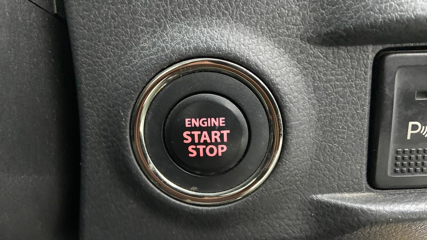 2017 Maruti Vitara Brezza ZDI PLUS DUAL TONE, Diesel, Manual, 38,251 km, Keyless Start/ Stop Button