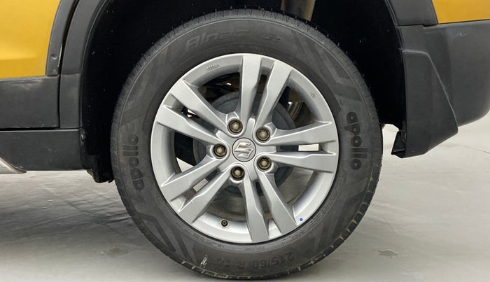 2017 Maruti Vitara Brezza ZDI PLUS DUAL TONE, Diesel, Manual, 38,251 km, Left Rear Wheel