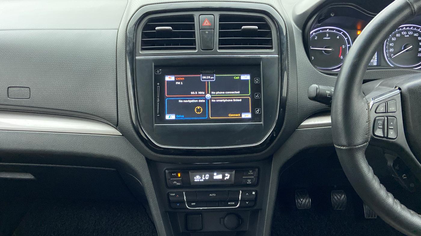 2017 Maruti Vitara Brezza ZDI PLUS DUAL TONE, Diesel, Manual, 38,251 km, Air Conditioner