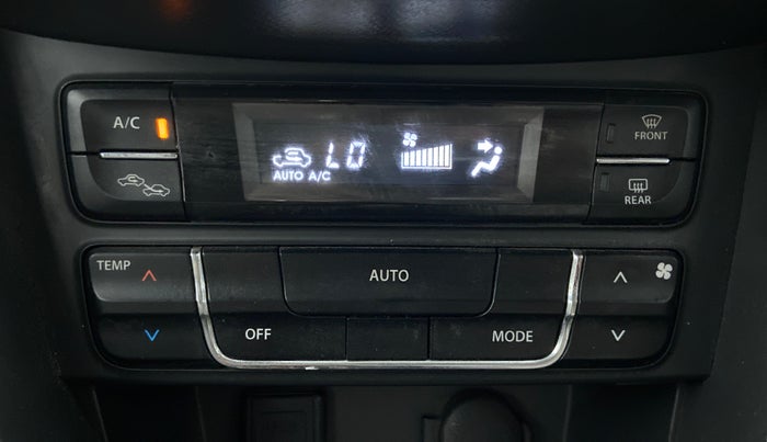 2017 Maruti Vitara Brezza ZDI PLUS DUAL TONE, Diesel, Manual, 38,251 km, Automatic Climate Control