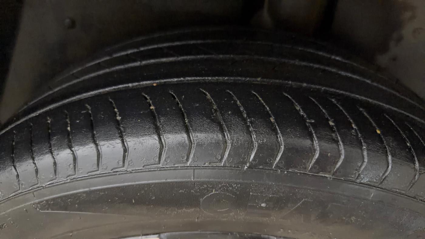 2024 MG HECTOR SAVVY PRO 1.5 TURBO CVT PETROL, Petrol, Automatic, 62,754 km, Left Rear Tyre Tread