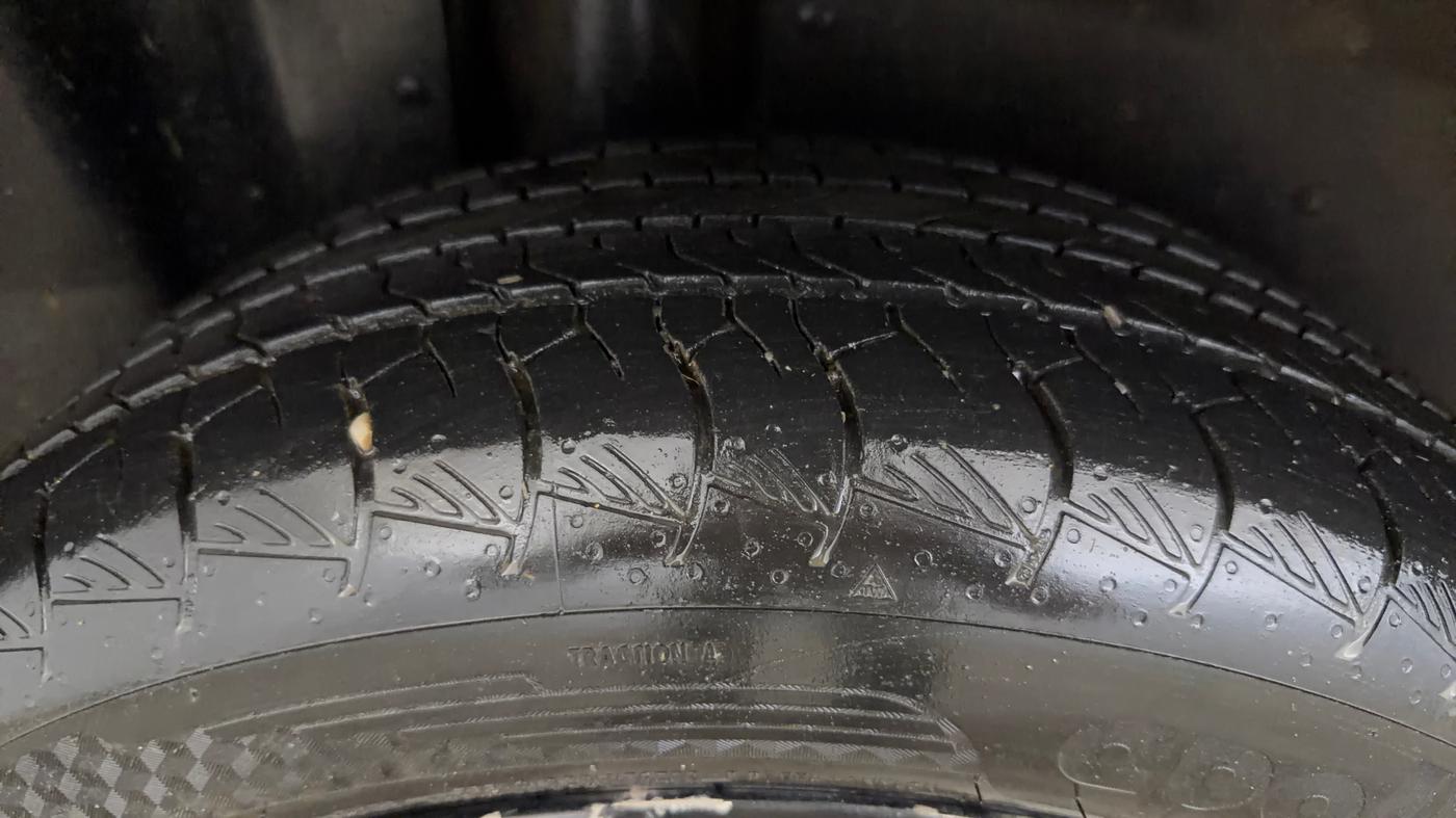 2024 MG HECTOR SAVVY PRO 1.5 TURBO CVT PETROL, Petrol, Automatic, 62,754 km, Right Rear Tyre Tread