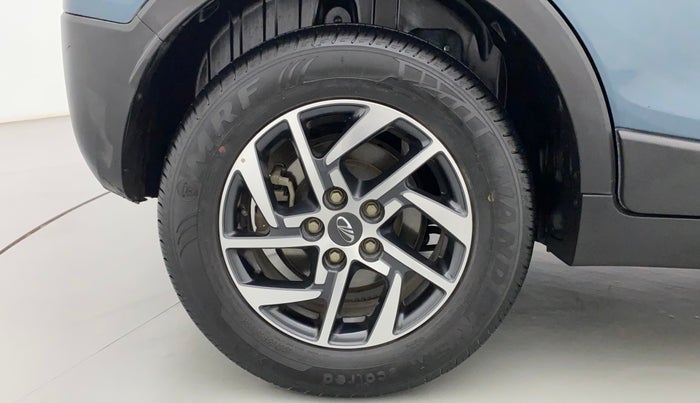 2022 Mahindra XUV300 W8 (O) 1.2 PETROL AMT, Petrol, Automatic, 13,198 km, Right Rear Wheel